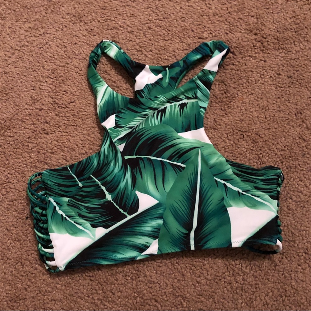 Leaf bikini top